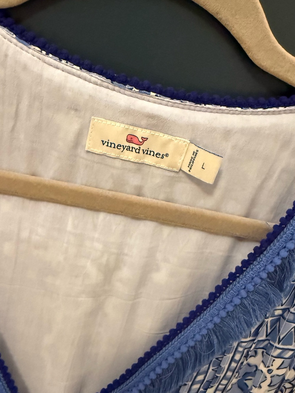 Vineyard Vines Blue and White V-Neck Dress Size Large - Picture 2 of 3